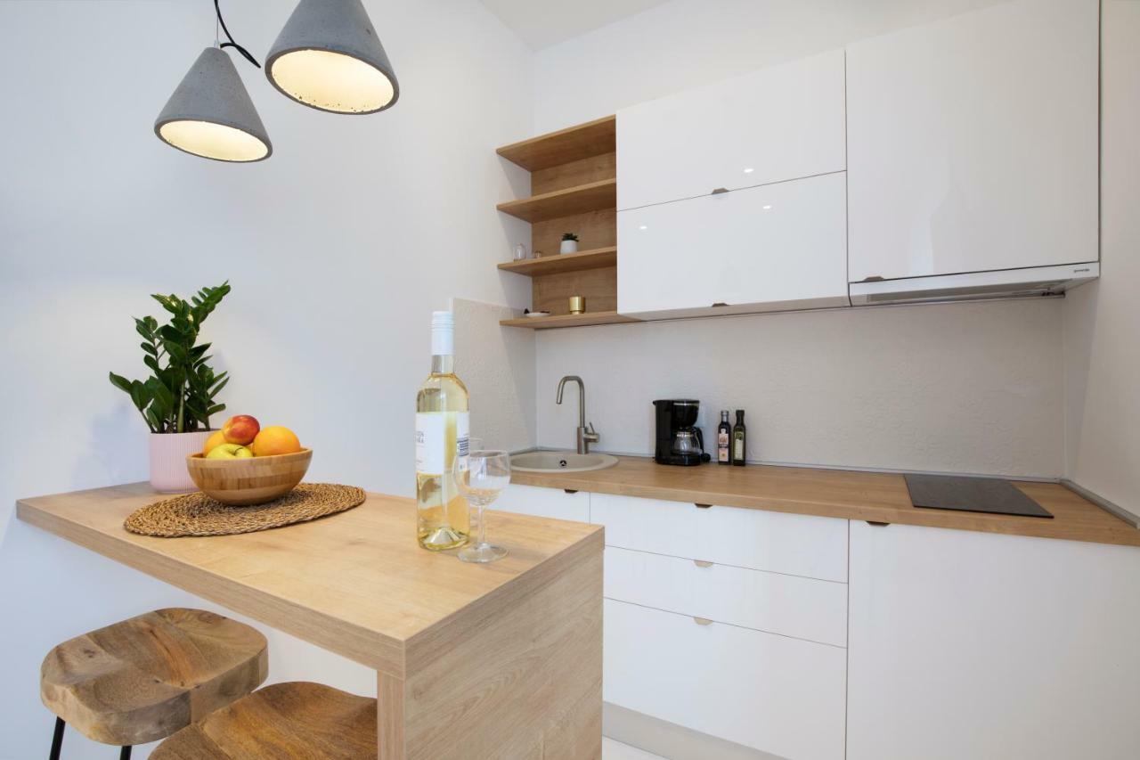 Twins Idola Apartment Pula